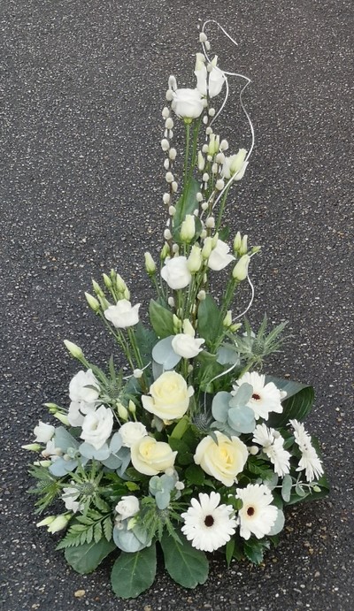 Christmas, flowers, florals, bouquet, arrangement, gift, luxury, florist, local, seasonal, harold wood, romford, havering