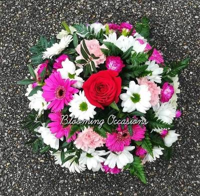 posy, posies, funeral, tribute, pink, red, rose, wreath, flowers, florist, delivery, harold wood, romford, havering