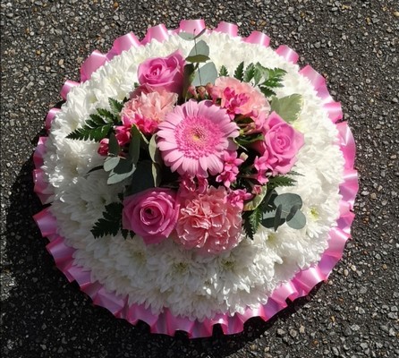 posy, posies, pink, yellow, funeral, tribute, wreath, flowers, florist, delivery, harold wood, romford, havering