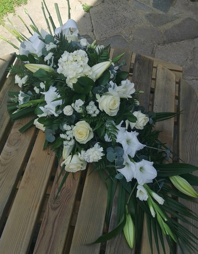 funeral flowers, spray, oasis, white, sympathy, male, female, harold wood florist, delivery, romford