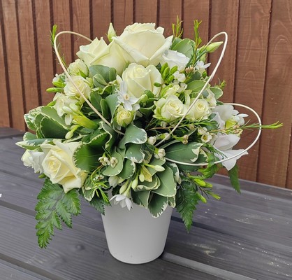 white, flowers, rose, orchid, pot, seasonal, mixed stems, gift, a little something, birthday, sympathy, arrangement in oasis, floris,t harold wood, romford, brentwood, dagenham, delivery,