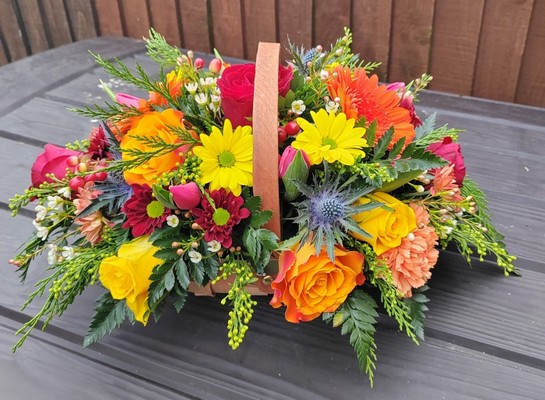 basket, arrangement, red, ,autumn, yellow, flowers, oasis, funeral, flowers, tribute, florist, harold wood, romford, havering, delivery