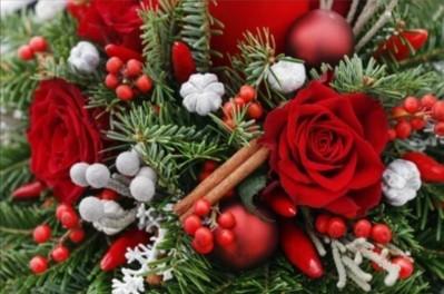 Christmas flowers bouquet arrangement gift 