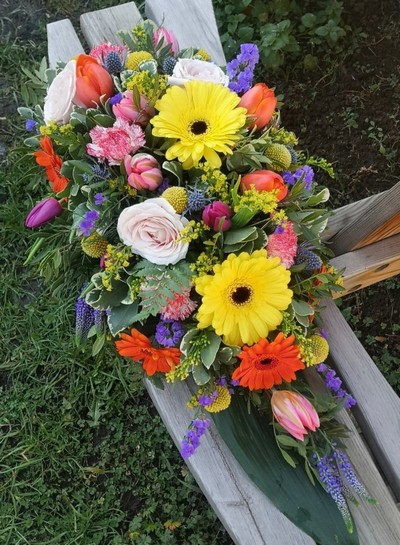 funeral flowers, spray, oasis, colourful, harold wood florist, delivery, romford