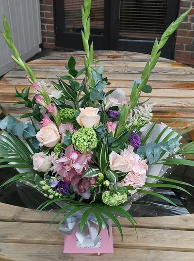 bouquet, handtie, aqua, water bubble, roses, luxury, hydrangea, flowers, oasis, funeral, flowers, tribute, florist, flowers, harold wood, romford, havering, delivery