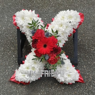 kiss,goodbye, x, goodnight, kisses, funeral, tribute, wreath, flowers, florist, delivery, harold wood, romford, delivery