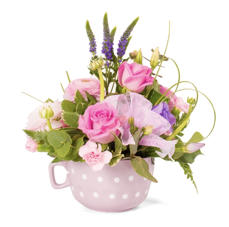 arrangements, florist choice, mothers day, pinks, cup of tea, cup, mug oasis, pot, flowers, gift, florist, harold wood, romford, havering, delivery