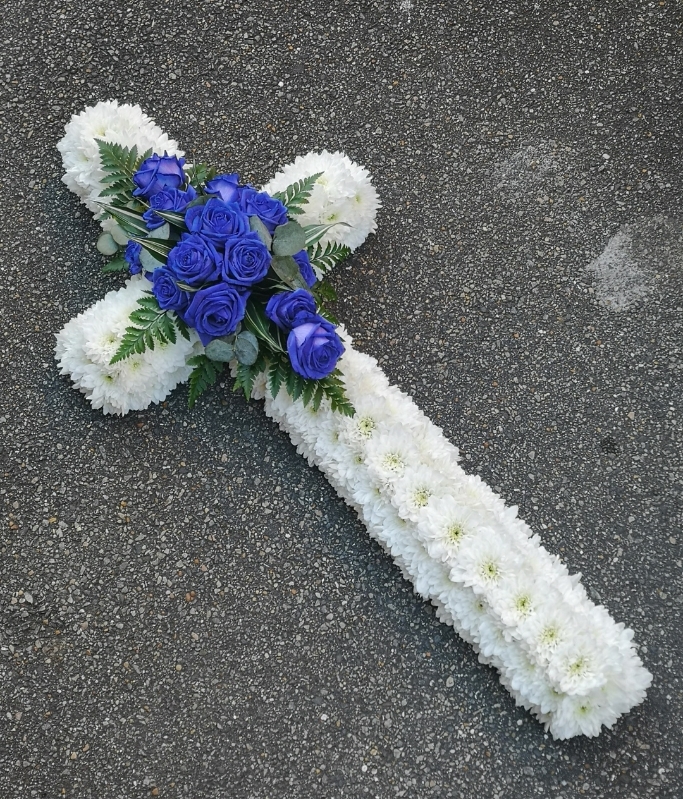 cross, religious, Christian, Christianity, funeral, flowers, tribute, wreath, florist, harold wood, romford, havering, delivery 