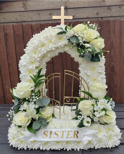  gates of heaven, funeral gates, heavens gate, st peters gates, pearly gates, funeral, flowers, wreath, oasis, tribute, bespoke, romford, harold wood, havering, brentwood, dagenham,delivery