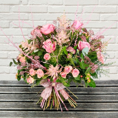 Christmas, flowers, florals, bouquet, arrangement, gift, luxury, florist, local, seasonal, harold wood, romford, havering