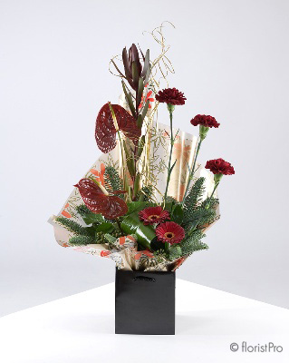 Christmas, flowers, florals, bouquet, arrangement, gift, luxury, florist, local, seasonal, harold wood, romford, havering