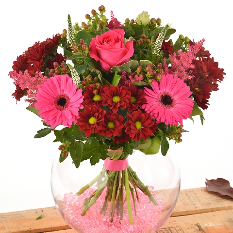 Christmas flowers, bouquet, vase, luxury, flowers, oasis, funeral, flowers, tribute, florist, flowers, harold wood, romford, havering, delivery