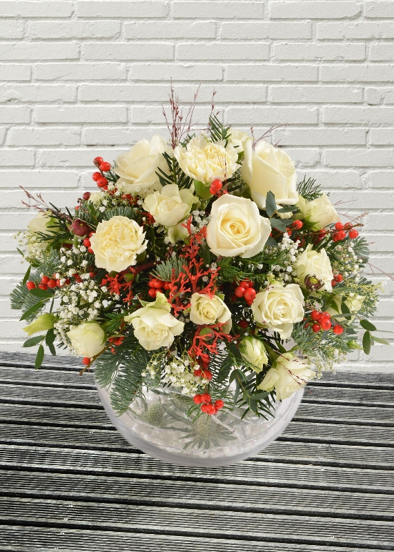 Christmas, flowers, florals, bouquet, decoration, arrangement, gift, luxury, florist, local, seasonal, oasis, harold wood, romford, havering, delivery