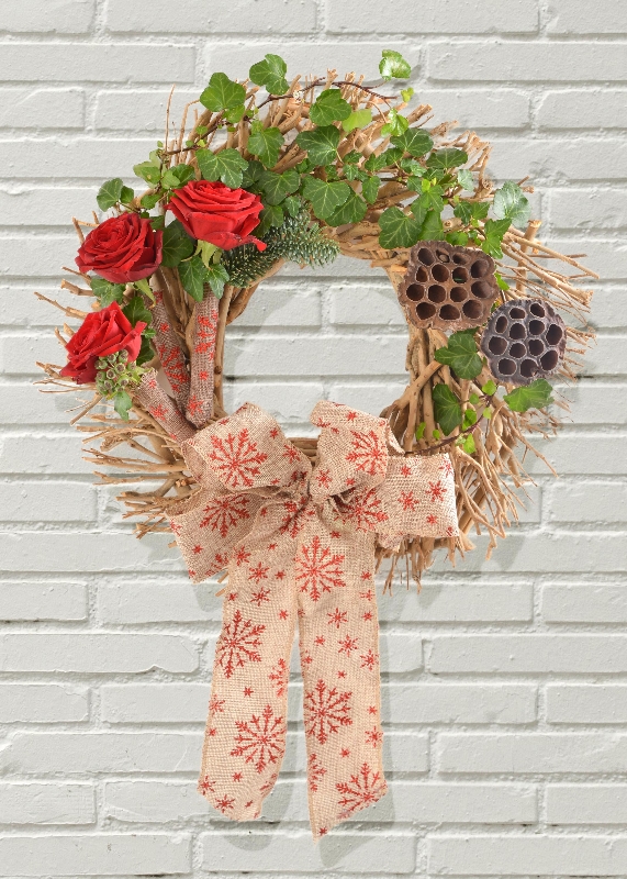 Christmas, flowers, florals, bouquet, decoration, arrangement, gift, luxury, florist, local, seasonal, oasis, harold wood, romford, havering, delivery