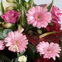 pink and red bouquet gerberas roses carnations alstromeria flowers florist harold wood romford same day delivery