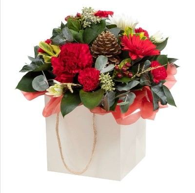 Christmas, flowers, florals, bouquet, arrangement, gift, luxury, florist, local, seasonal, harold wood, romford, havering