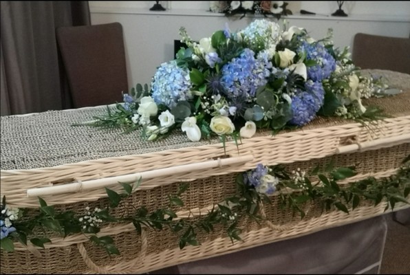 casket, coffin, spray, hydrangea, blue, white, male, female, funeral, tribute, flowers, oasis, harold wood, romford, havering, delivery