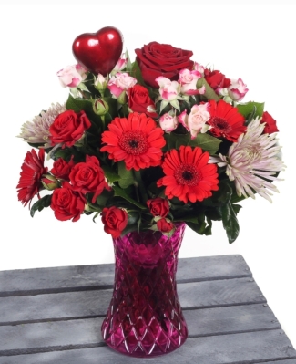 valentines, valentines day, anniversary, vase, pink, birthday, love, red, roses, 6, 12, 18, 24, red, standard,budget, flowers, florist, harold wood, romford, havering, delivery