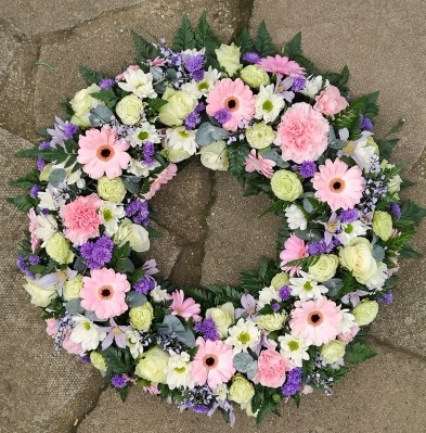 wreath, circle, pink, pastels, white, oasis, funeral, tribute, flowers, harold wood, romford, florist, delivery