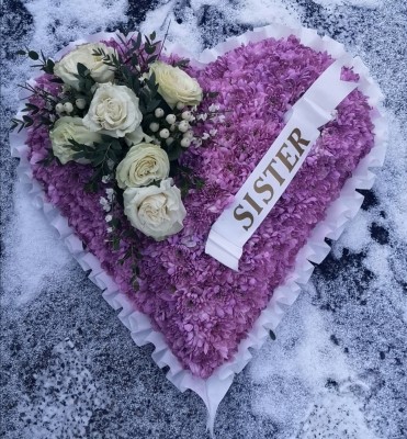 heart, pink, roses, female, funeral, tribute, wreath, oasis, flowers, florist, delivery, harold wood, romford, havering