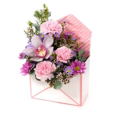 pinks pastels mothers day arrangement of flowers in an envelope florist harold wood romford mothers day