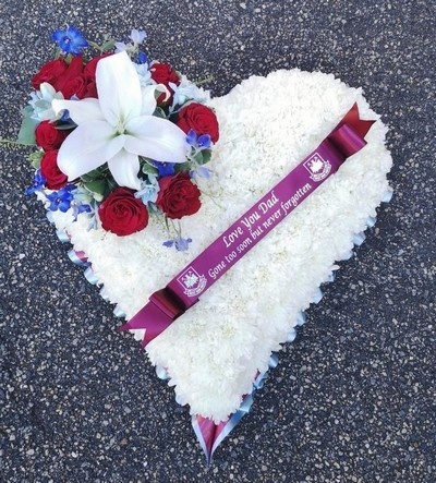 Football, heart, west ham, hammers, irons, whufc,, funeral, flowers, tribute, romford, harold wood, havering, delivery