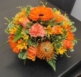 bouquet, handtie, flowers, autumn, aqua, water bubble, gift, bunch, florist, birthday, anniversary, harold wood, romford, havering, delivery