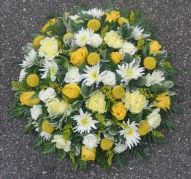 posy, posies, yellow, white, funeral, tribute, wreath, flowers, florist, delivery, harold wood, romford, havering