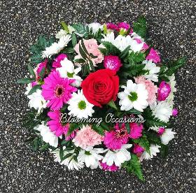 posy, posies, funeral, tribute, pink, red, rose, wreath, flowers, florist, delivery, harold wood, romford, havering