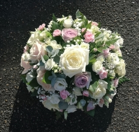 posy, posies, funeral, tribute, pink, red, rose, wreath, flowers, florist, delivery, harold wood, romford, havering