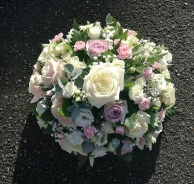 posy, posies, funeral, tribute, pink, red, rose, wreath, flowers, florist, delivery, harold wood, romford, havering