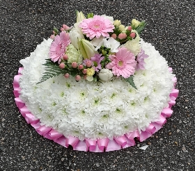 posy, posies, pink, yellow, funeral, tribute, wreath, flowers, florist, delivery, harold wood, romford, havering