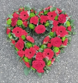 heart, red, roses, love, eternal, sympathy, funeral, tribute, wreath, oasis, flowers, florist, delivery, harold wood, romford, havering