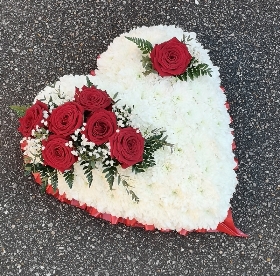 heart, red, rose, love, male, female, funeral, tribute, wreath, flowers, florist, delivery, harold wood, romford,havering