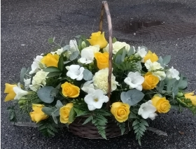 basket, springtime, flowers, oasis, birthday, anniversary, pink, purple, gift, tribute, florist, flowers, harold wood, romford, havering, delivery