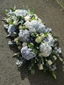 casket, coffin, spray, hydrangea, blue, white, male, female, funeral, tribute, flowers, oasis, harold wood, romford, havering, delivery