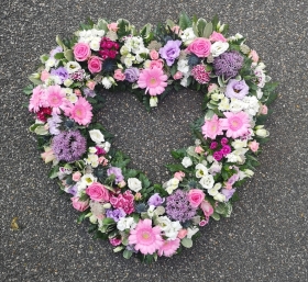 heart, colourful, pink, lilac,, male, female, funeral, tribute, wreath, flowers, florist, delivery, harold wood, romford havering, open heart, loose flower, pastel shades