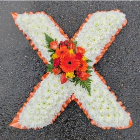 kiss,goodbye, x, goodnight, kisses, kiss, oasis, funeral, tribute, wreath, flowers, florist, delivery, harold wood, romford, delivery,  