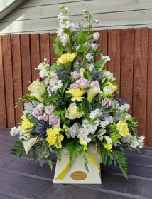 bouquet, bunch, birthday flowers, handtie, flowers, gift, bunch, florist, birthday, anniversary, harold wood, romford, havering, brentwood, dagenham, delivery