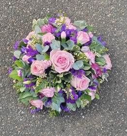 posy, posies, lilacs, funeral, tribute, wreath, oasis, flowers, florist, delivery, harold wood, romford havering