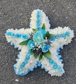 child, children, baby, babies, still born,star, born sleeping, posy,  funeral, tribute, wreath, flowers, florist, delivery, harold wood, romford