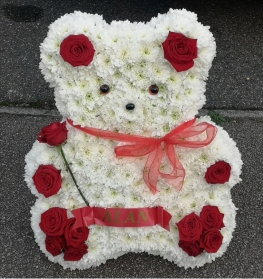 child, children, baby, babies, still born, born sleeping, posy, funeral, tribute, wreath, flowers, florist, delivery, harold wood, romford