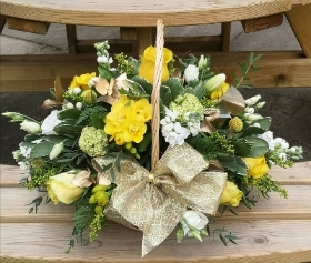 golden wedding anniversary flowers bouquet basket yellow white gold florist harold wood romford havering, brentwood, dagenham, delivery