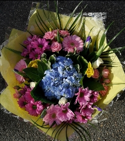 bouquet, handtie, aqua, water bubble, roses, luxury, hydrangea, flowers, oasis, funeral, flowers, tribute, florist, flowers, harold wood, romford, havering, delivery