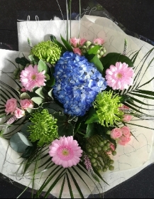 bouquet, handtie, aqua, water bubble, roses, luxury, hydrangea, flowers, oasis, funeral, flowers, tribute, florist, flowers, harold wood, romford, havering, delivery