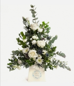 Christmas, flowers, florals, bouquet, arrangement, gift, luxury, florist, local, seasonal, harold wood, romford, havering