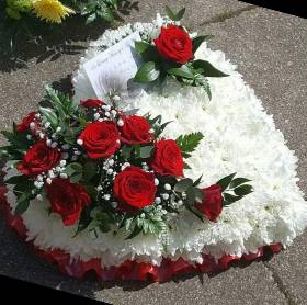 heart, red, rose, love, male, female, funeral, tribute, wreath, flowers, florist, delivery, harold wood, romford,havering