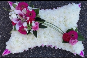 cushion, pillow, posy, posies, sleep tight, man, male, woman, female, funeral, tribute, wreath, flowers, florist, delivery, harold wood, romford, havering