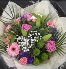 bouquet, handtie, flowers, pink, purple, green, aqua, water bubble, gift, bunch, florist, birthday, anniversary, harold wood, romford, havering, delivery