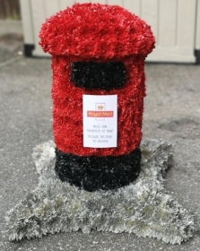 postbox, royal mail, post, post man, post woman, post master, funeral flowers, tribute, wreath bespoke, oasis, harold wood, romford, havering, delivery